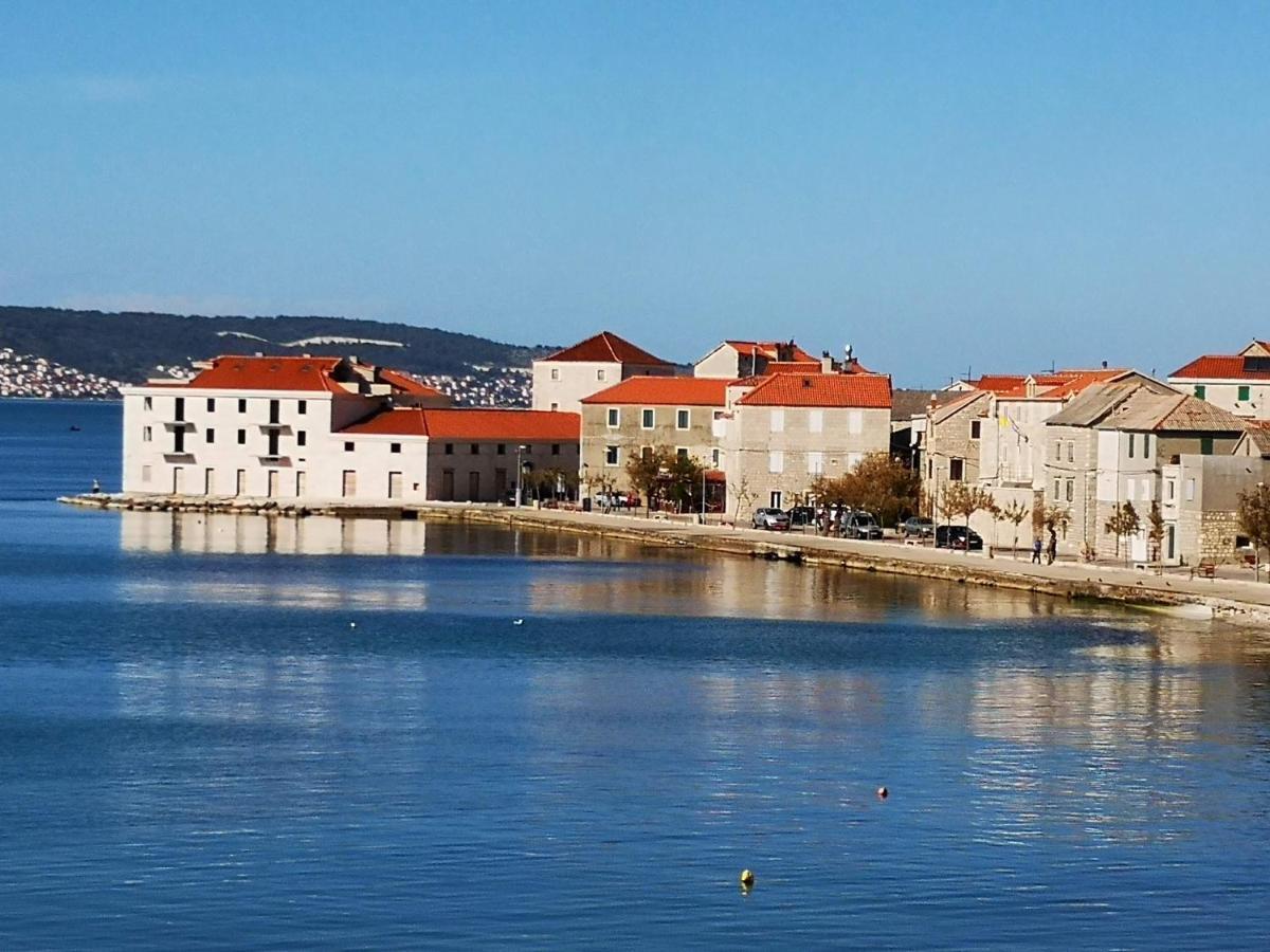 Sedam Bisera Kastela Exterior photo