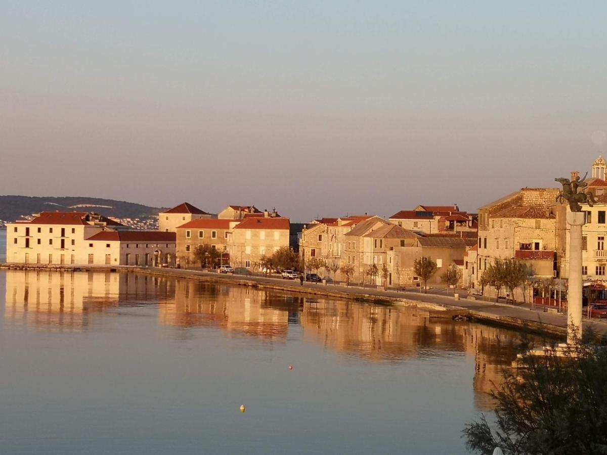 Sedam Bisera Kastela Exterior photo